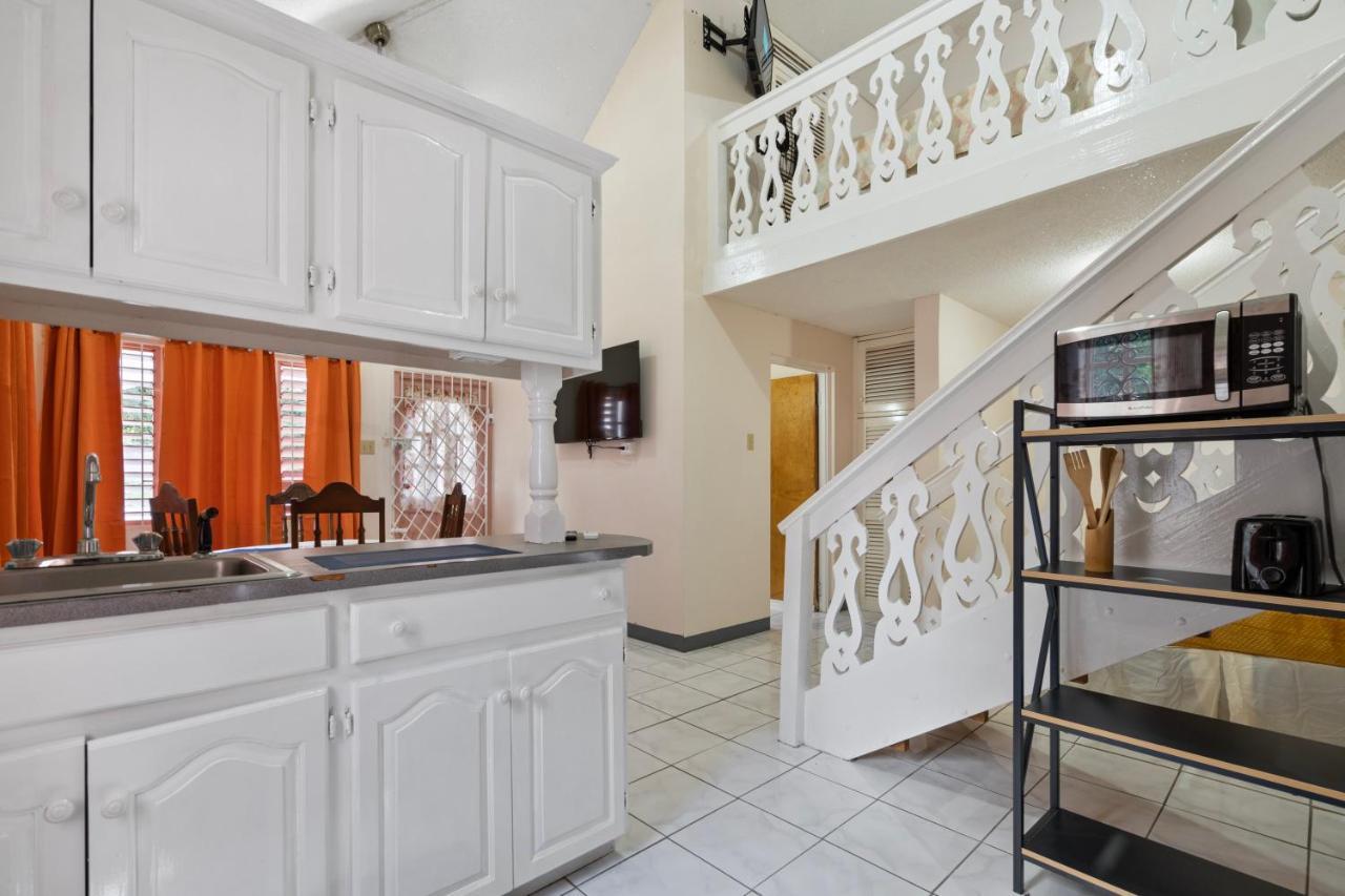 Shaw Park Gem Apt 12D Ocho Rios Exterior photo