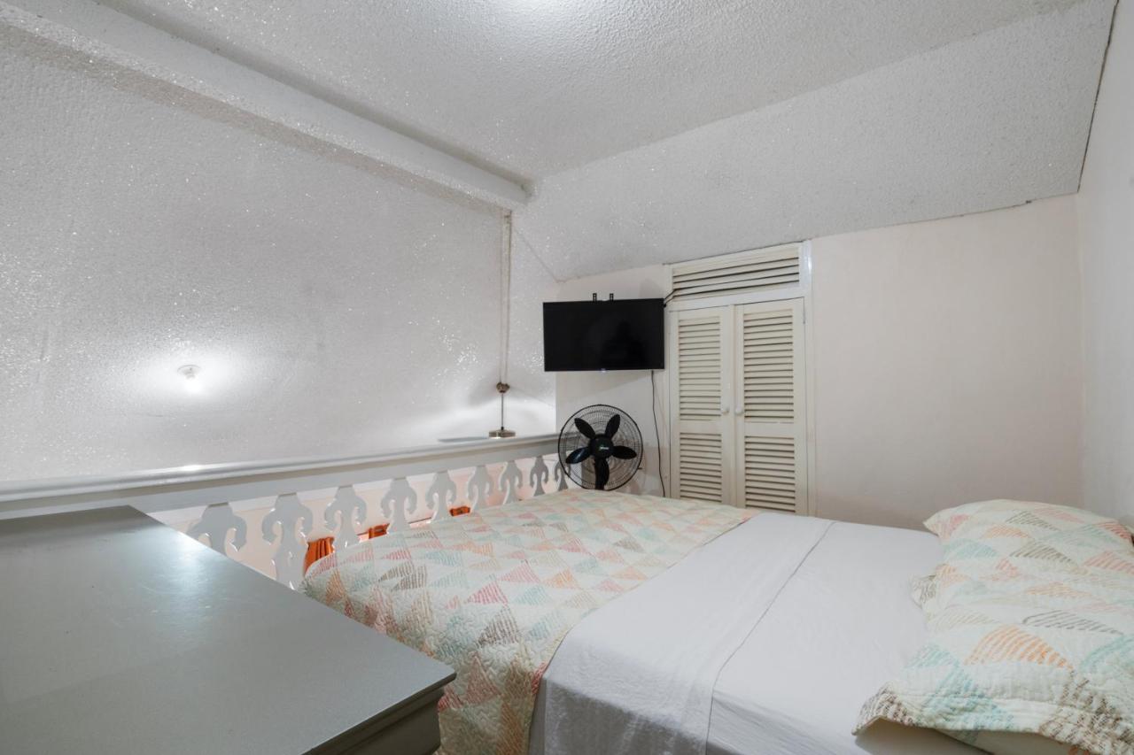 Shaw Park Gem Apt 12D Ocho Rios Exterior photo