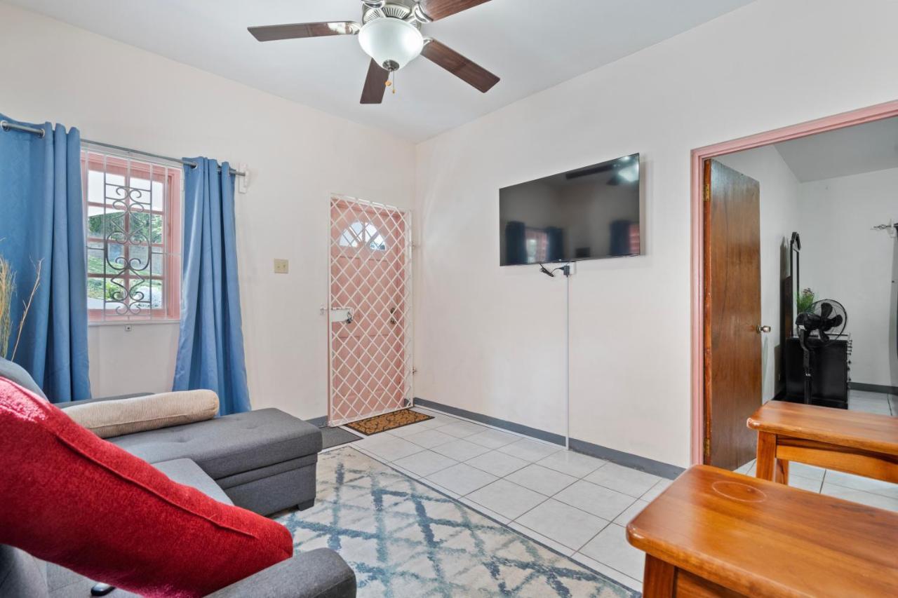 Shaw Park Gem Apt 12D Ocho Rios Exterior photo