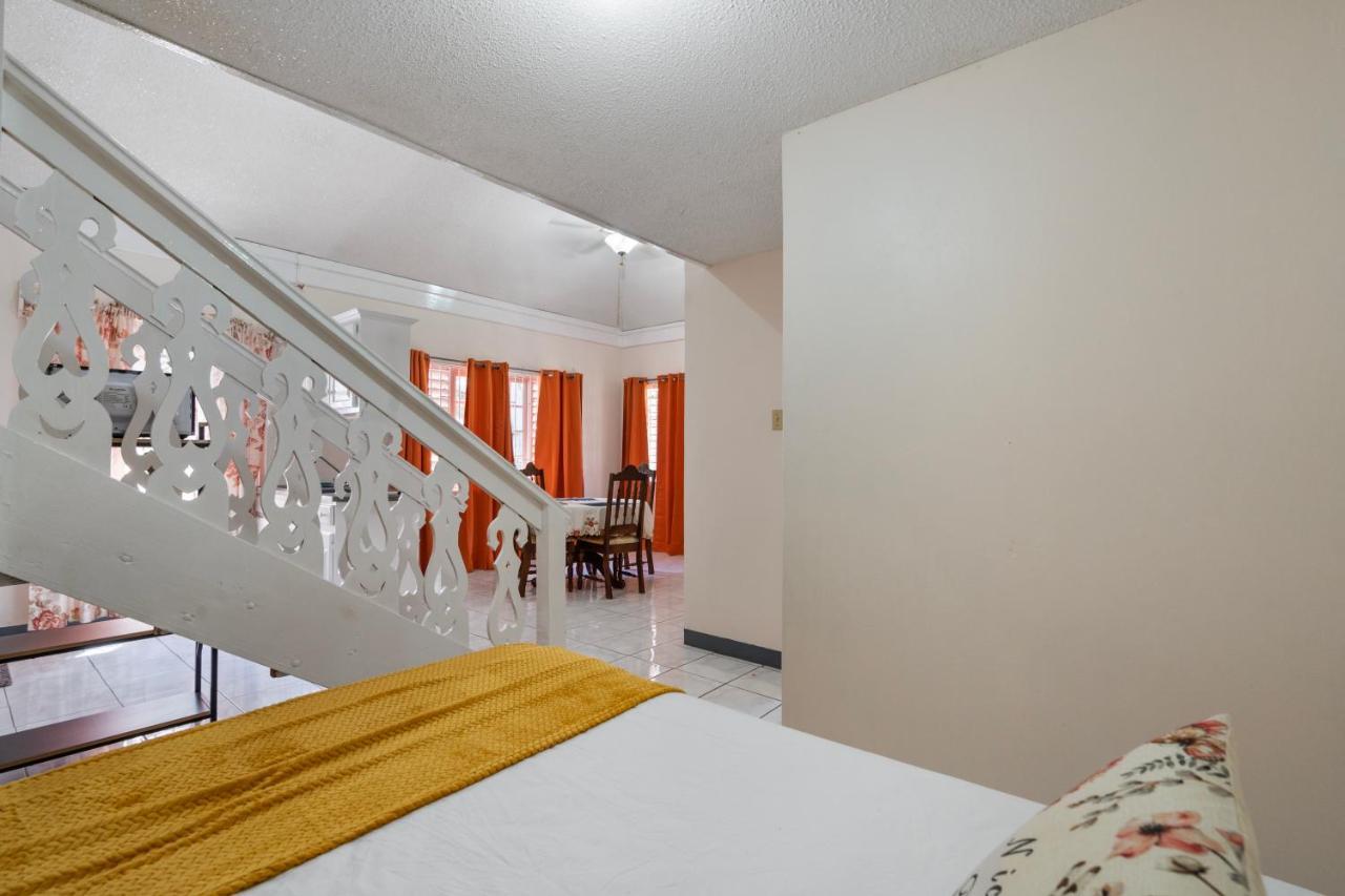 Shaw Park Gem Apt 12D Ocho Rios Exterior photo